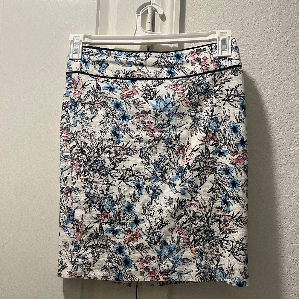 Ann Taylor Floral Print Pencil Skirt